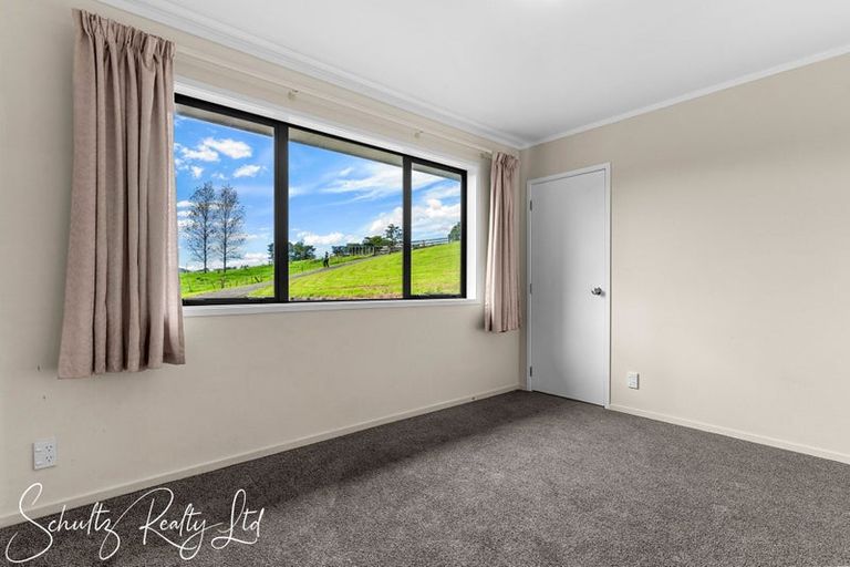 Photo of property in 260 Mountain Road, Maungaturoto, 0587