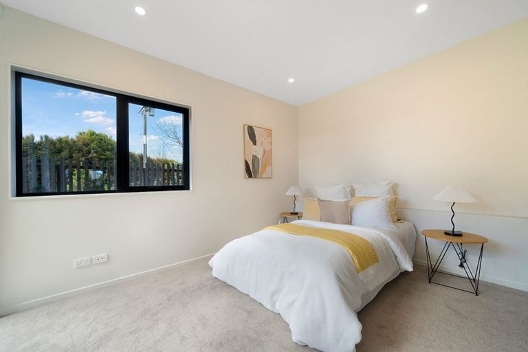 Photo of property in 10a Kotiu Place, Massey, Auckland, 0614