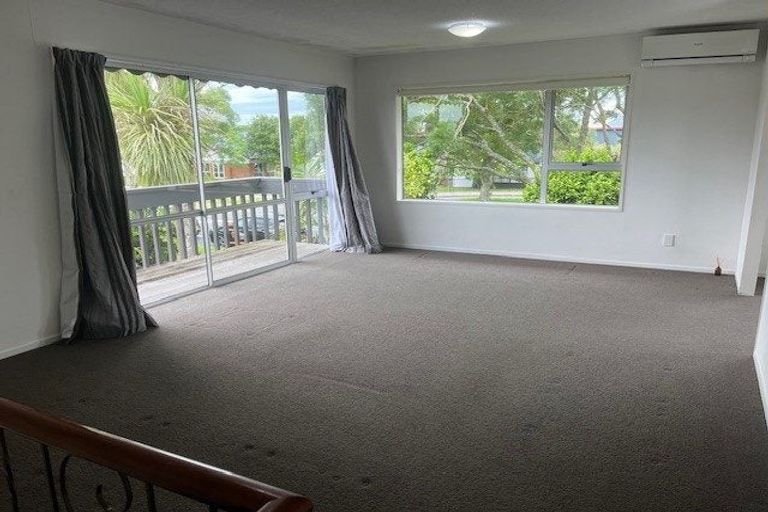 Photo of property in 1/57 Butley Drive, Farm Cove, Auckland, 2012