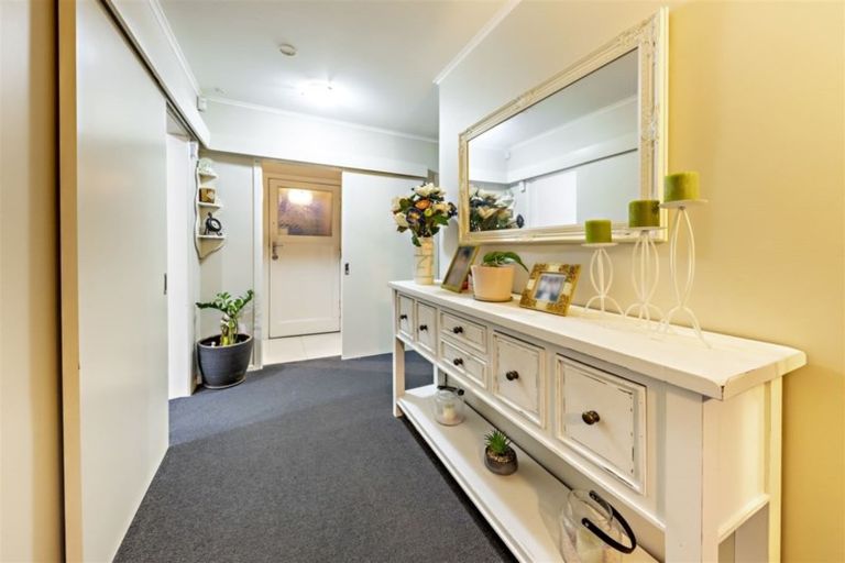 Photo of property in 43a Winthrop Way, Mangere East, Auckland, 2024