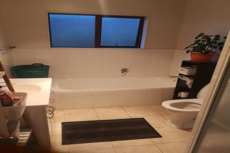 Photo of property in 15 Dole Place, Mangere, Auckland, 2022