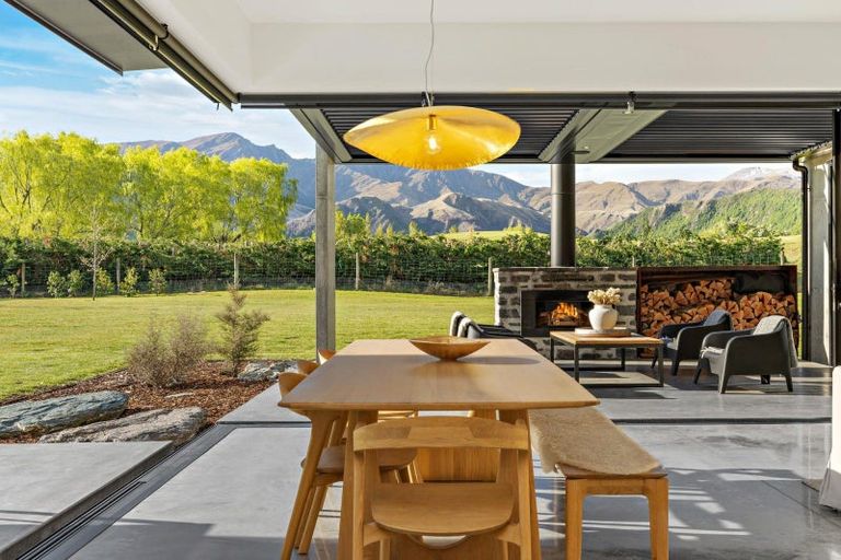 Photo of property in 214 Mcdonnell Road, Arrowtown, Queenstown, 9371
