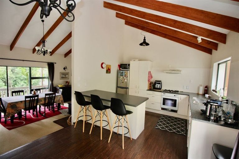 Photo of property in 41 Tarapatiki Drive, Whitianga, 3510