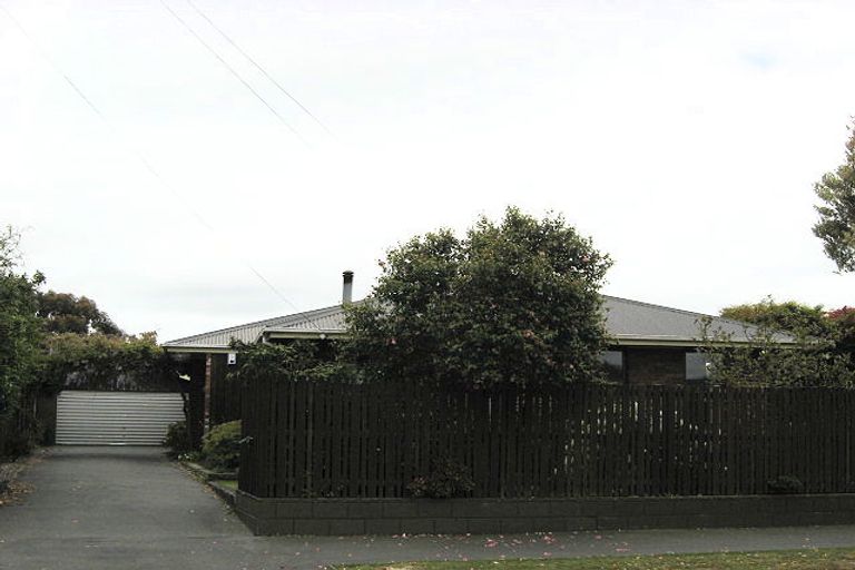 Photo of property in 42 Springbank Street, Bryndwr, Christchurch, 8053