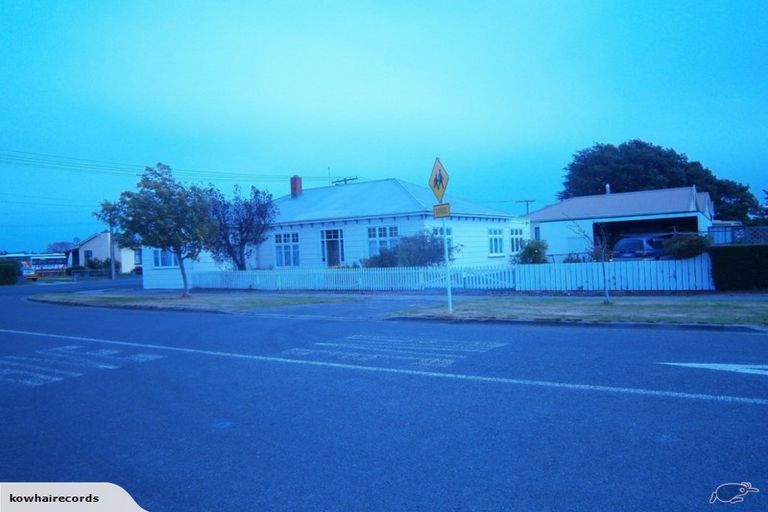 Photo of property in 11 Douglas Street, Balclutha, 9230