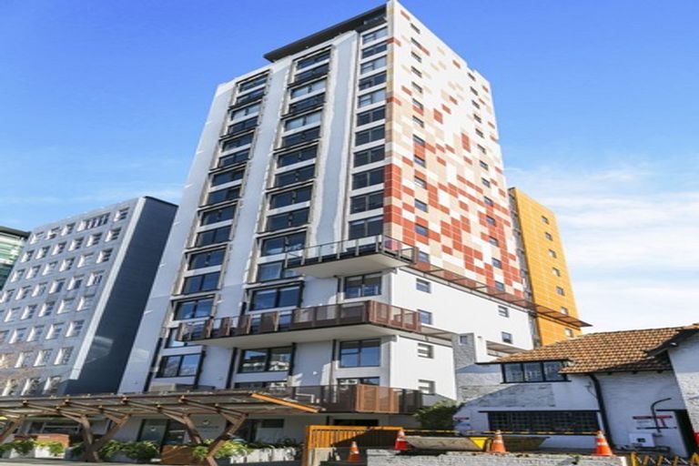 Photo of property in Frame Apartments, 902/111 Molesworth Street, Thorndon, Wellington, 6011