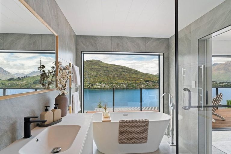 Photo of property in 14a Angelo Drive, Frankton, Queenstown, 9300