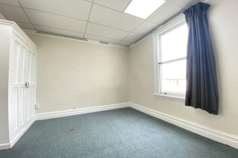 Photo of property in 87 Cook Street, Palmerston North, 4410