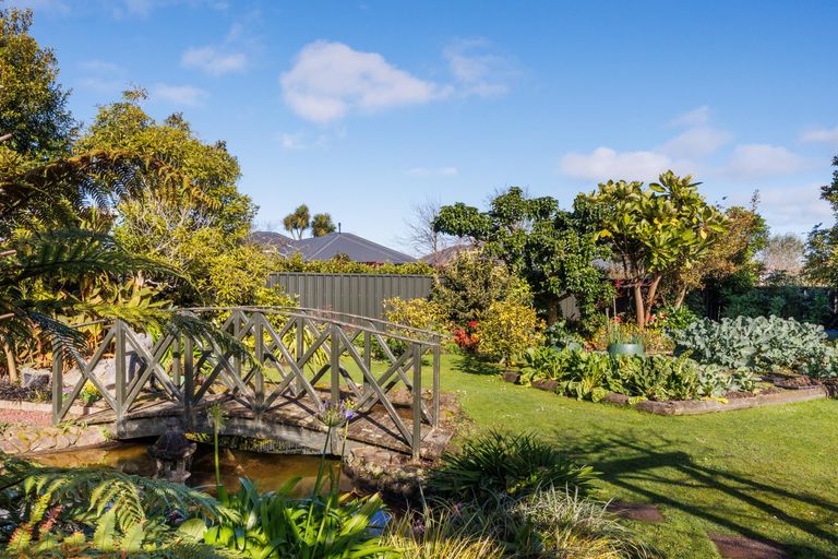 Photo of property in 21 Karina Terrace, Roslyn, Palmerston North, 4414