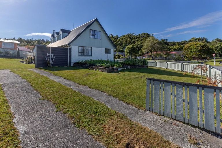 Photo of property in 2 Coates Street, Greymouth, 7805