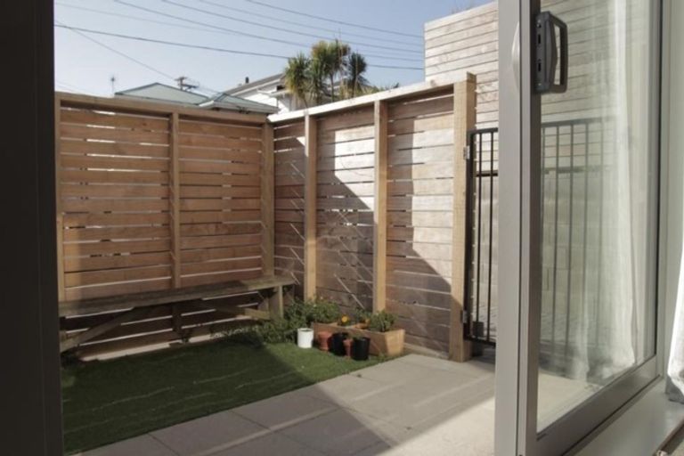 Photo of property in 7/24 Princess Terrace, Newtown, Wellington, 6021