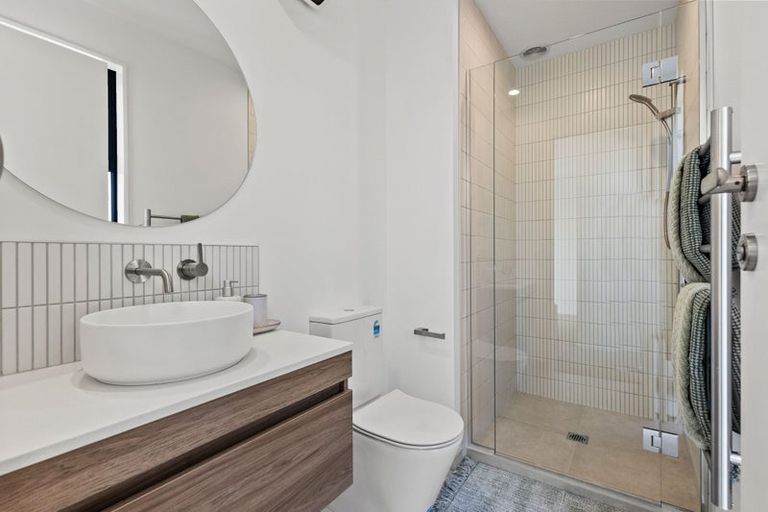 Photo of property in 207a Weston Road, St Albans, Christchurch, 8052