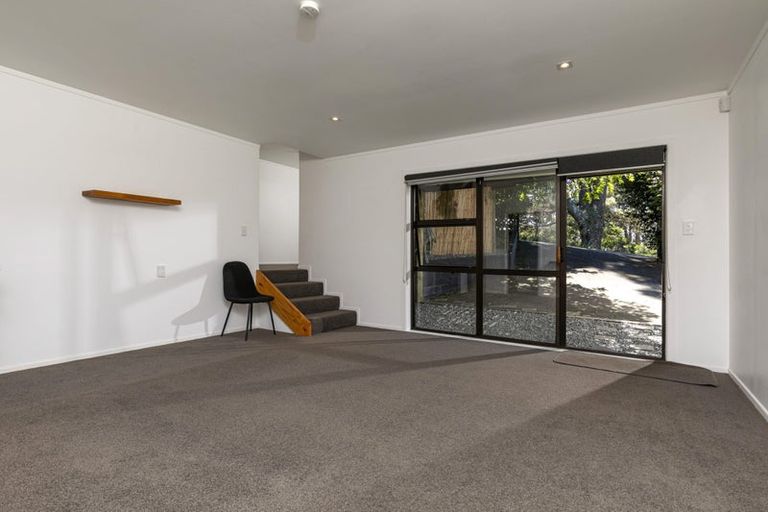 Photo of property in 199 West Harbour Drive, West Harbour, Auckland, 0618