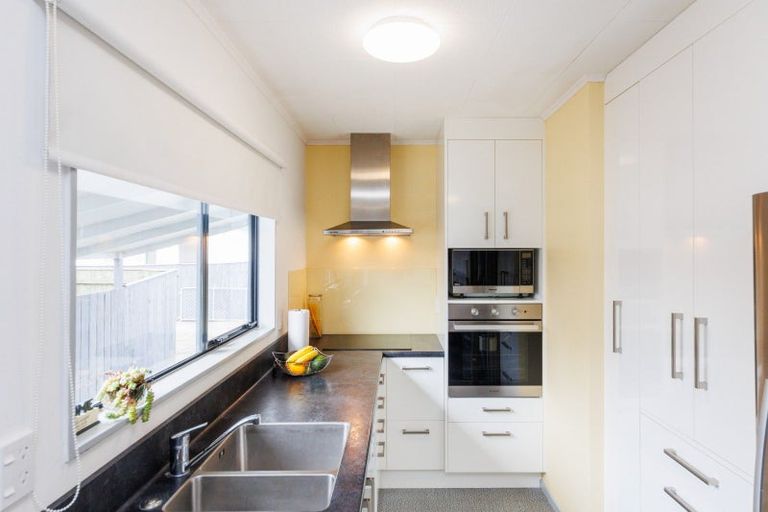 Photo of property in 2/91 Benmore Avenue, Cloverlea, Palmerston North, 4412