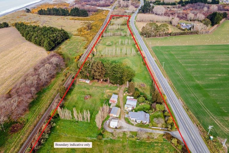 Photo of property in 561 Waimate Highway, Saint Andrews, Timaru, 7971