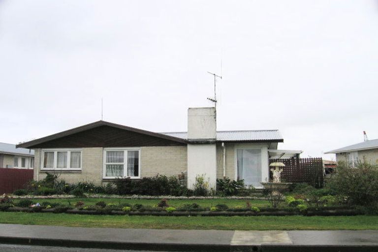 Photo of property in 403 Kotuku Street, Camberley, Hastings, 4120