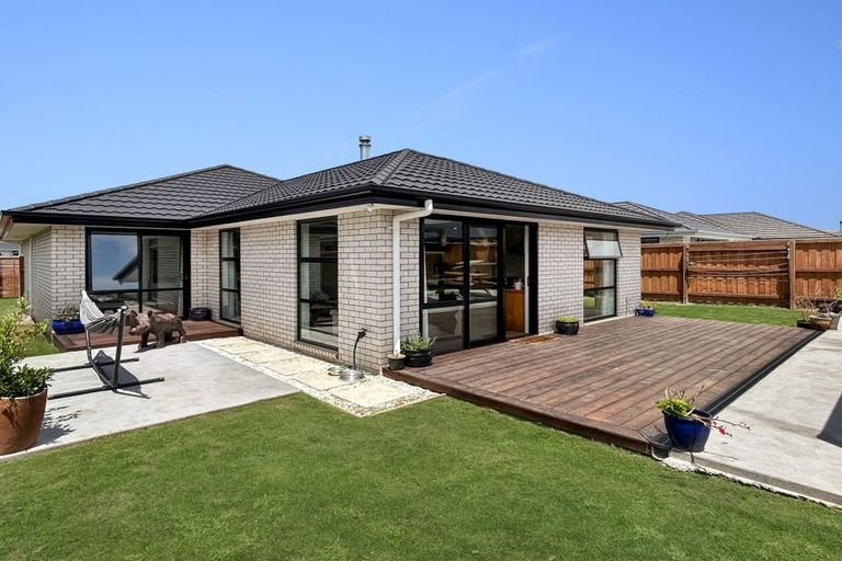 Photo of property in 30 Quinn Crescent, Woodend, 7610