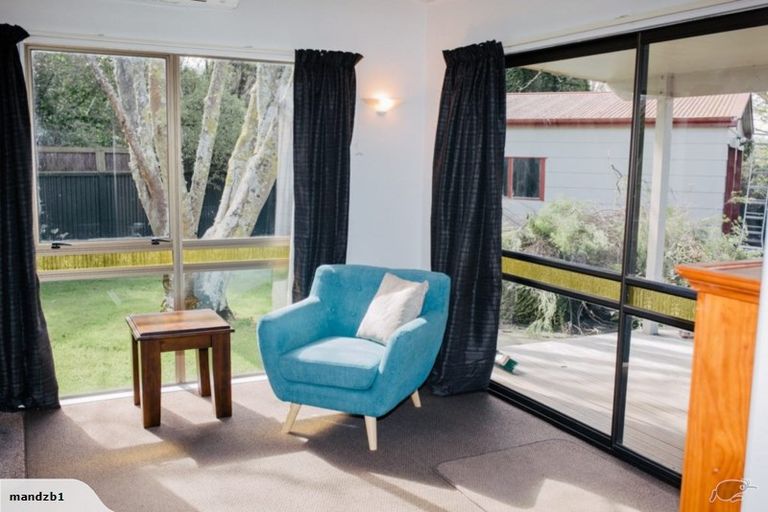 Photo of property in 172a Saint Andrews Road, Plimmerton, Porirua, 5026