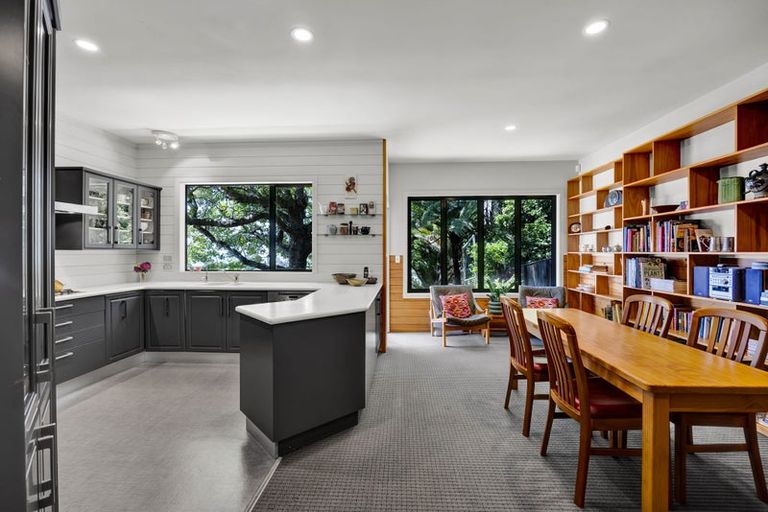 Photo of property in 70a Morley Street, New Plymouth, 4310