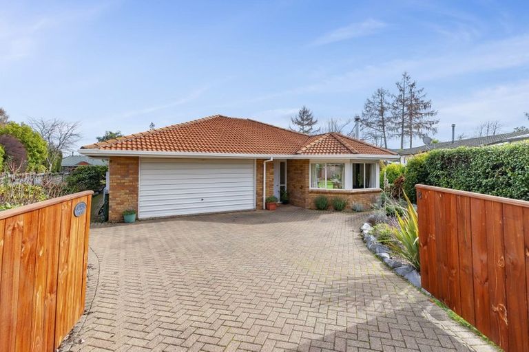 Photo of property in 8 Antonia Place, Kinloch, Taupo, 3377