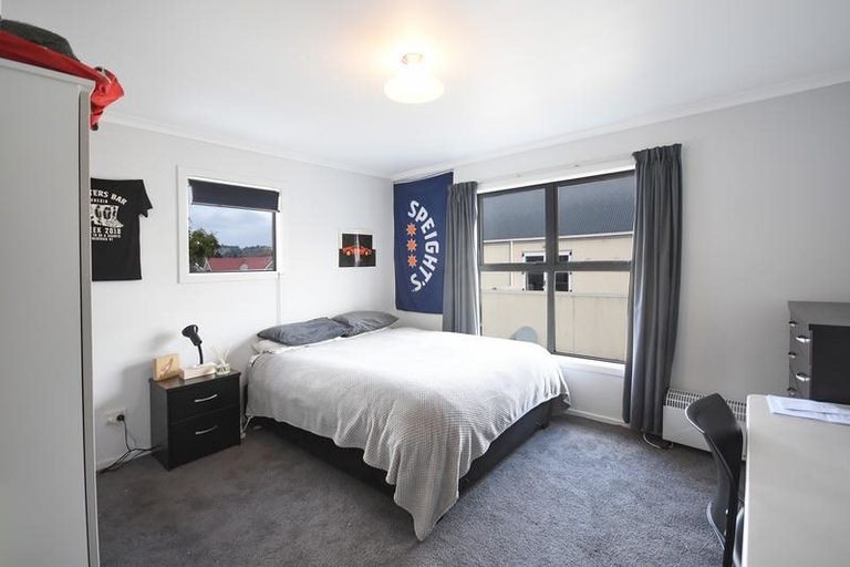 Photo of property in 129 Harbour Terrace, North Dunedin, Dunedin, 9016