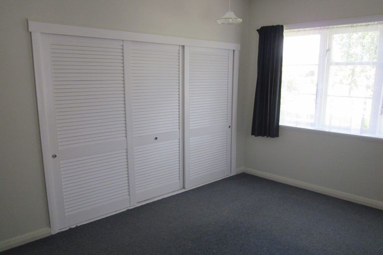 Photo of property in 2 Saint James Avenue, Boulcott, Lower Hutt, 5011