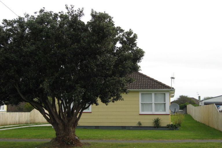 Photo of property in 77 Harper Street, Gonville, Whanganui, 4501