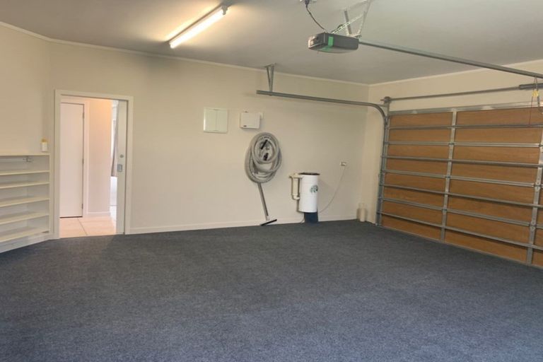 Photo of property in 28b Bevyn Street, Castor Bay, Auckland, 0620