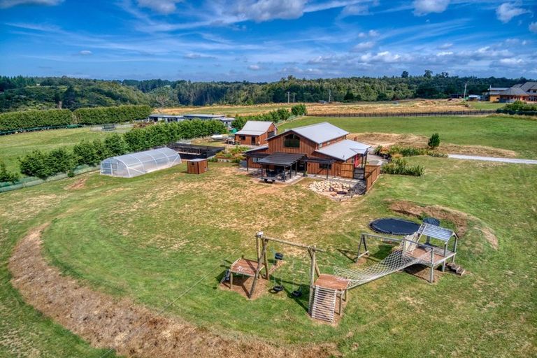 Photo of property in 17 Sarona Park Drive, Omanawa, Tauranga, 3171