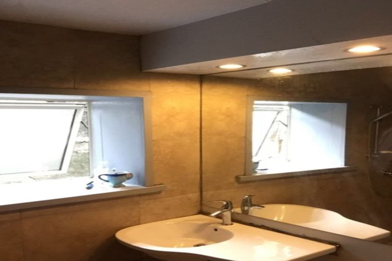 Photo of property in 63 Chorley Avenue, Massey, Auckland, 0614