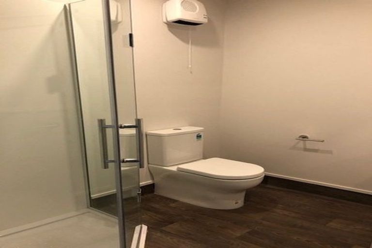 Photo of property in 5/9 Marlene Avenue, Te Atatu South, Auckland, 0610