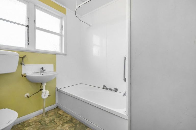 Photo of property in 244 Pine Hill Road, Dalmore, Dunedin, 9010