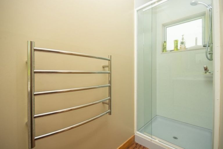 Photo of property in 27a Beach Road, Waikawa, Picton, 7220