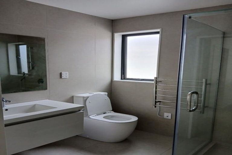 Photo of property in 89 Waipuhinui Way, Wiri, Auckland, 2104