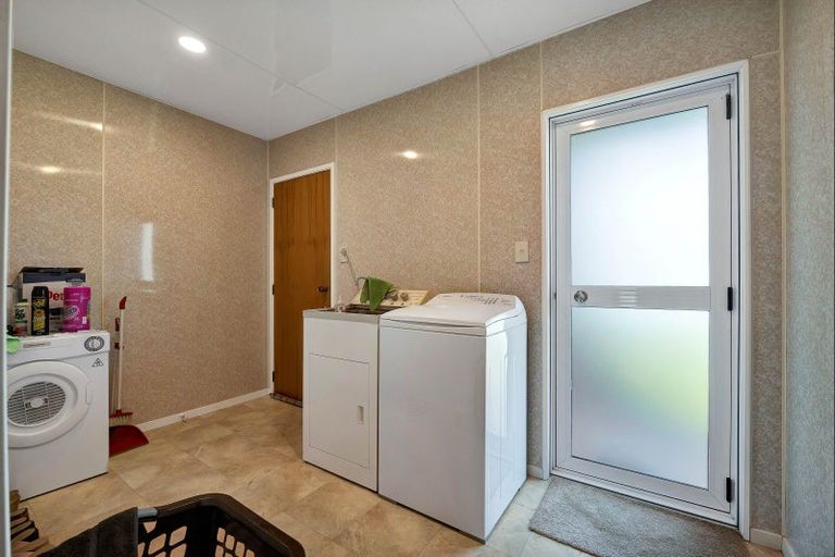 Photo of property in 312 Corbett Road, Paraite, New Plymouth, 4373