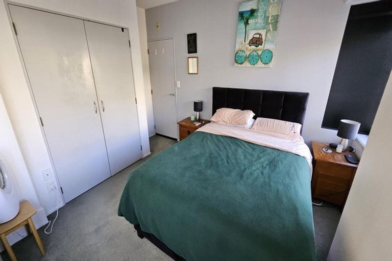 Photo of property in St Peters Apartments, 4e/192 Willis Street, Te Aro, Wellington, 6011