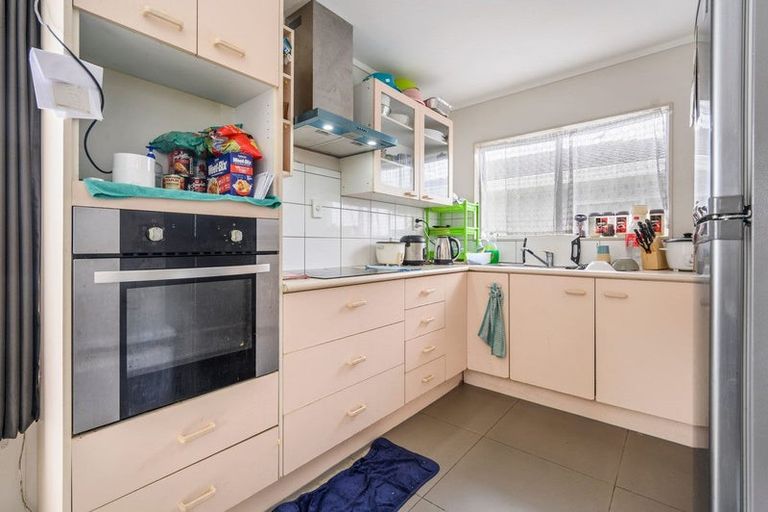 Photo of property in 2/20 Rata Vine Drive, Wiri, Auckland, 2104