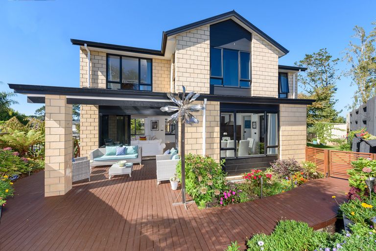 Photo of property in 49 Teal Place, Pyes Pa, Tauranga, 3112