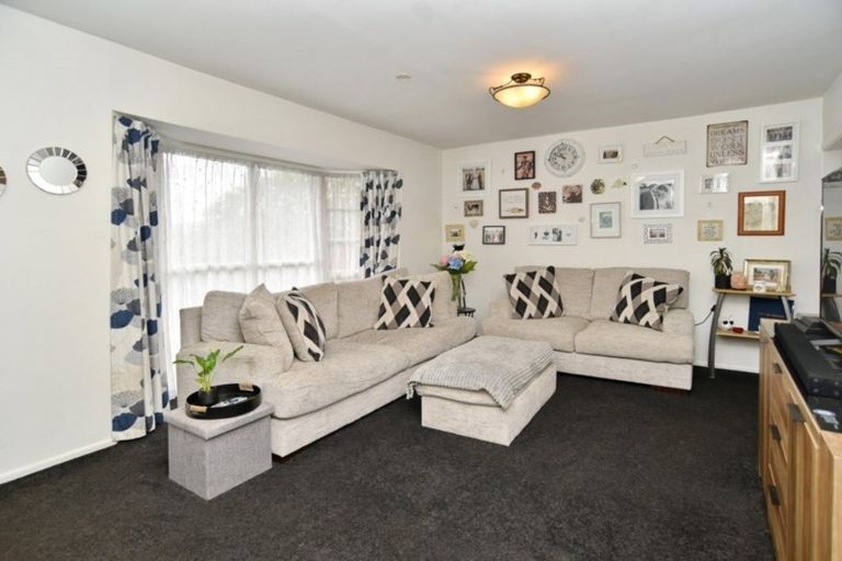 Photo of property in 3 Cowper Place, Avondale, Christchurch, 8061
