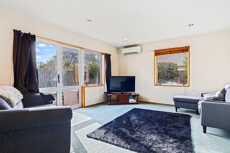 Photo of property in 139c Avonhead Road, Avonhead, Christchurch, 8042