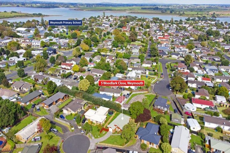 Photo of property in 5 Woodlark Close, Weymouth, Auckland, 2103