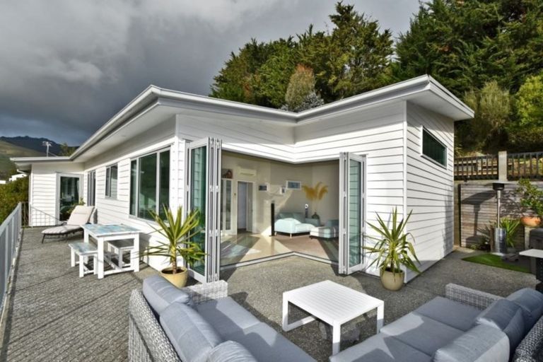 Photo of property in 11 Maurice Knowles Lane, Cashmere, Christchurch, 8022