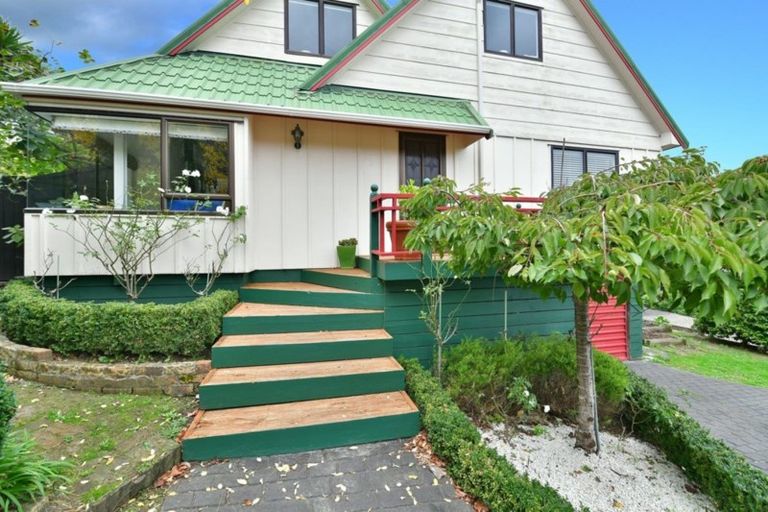Photo of property in 53a Swann Beach Road, Stanmore Bay, Whangaparaoa, 0932