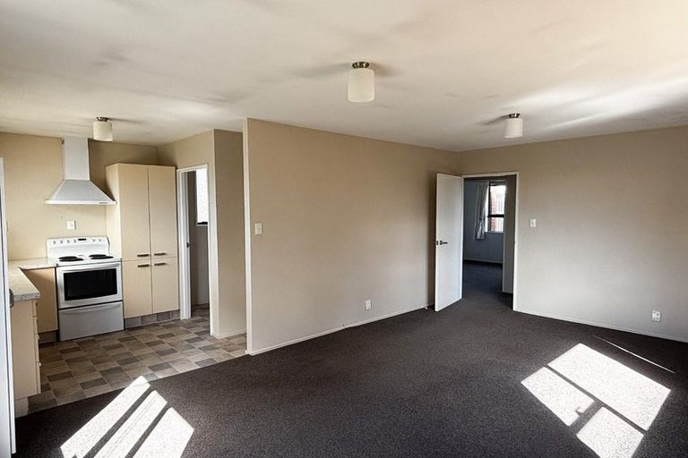 Photo of property in 2/41 Beauford Place, Parklands, Christchurch, 8083