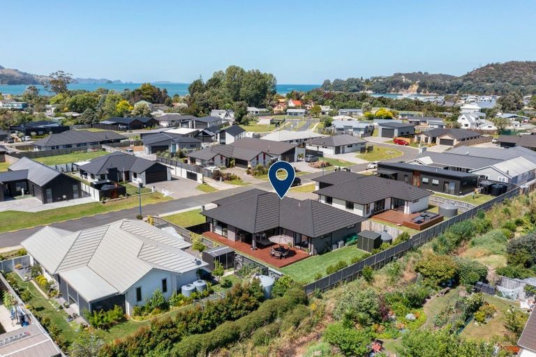 Photo of property in 19 Palm Drive, Whitianga, 3510