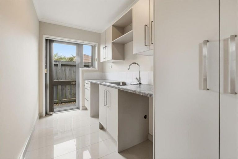 Photo of property in 82 Golden Sands Drive, Papamoa Beach, Papamoa, 3118