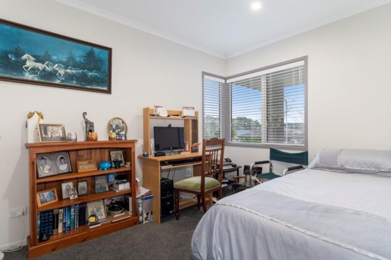 Photo of property in 61 Bathurst Crescent, Pyes Pa, Tauranga, 3112