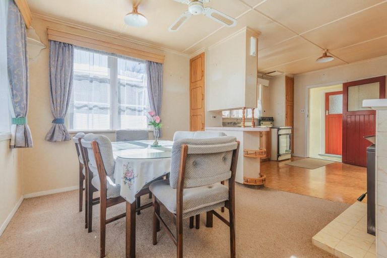 Photo of property in 76 Mclean Street, Woodville, 4920