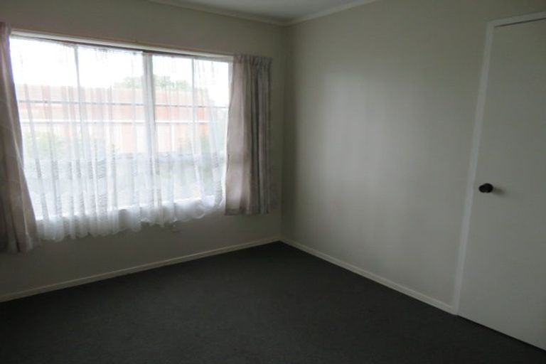 Photo of property in 15 Beihlers Road, Weymouth, Auckland, 2103