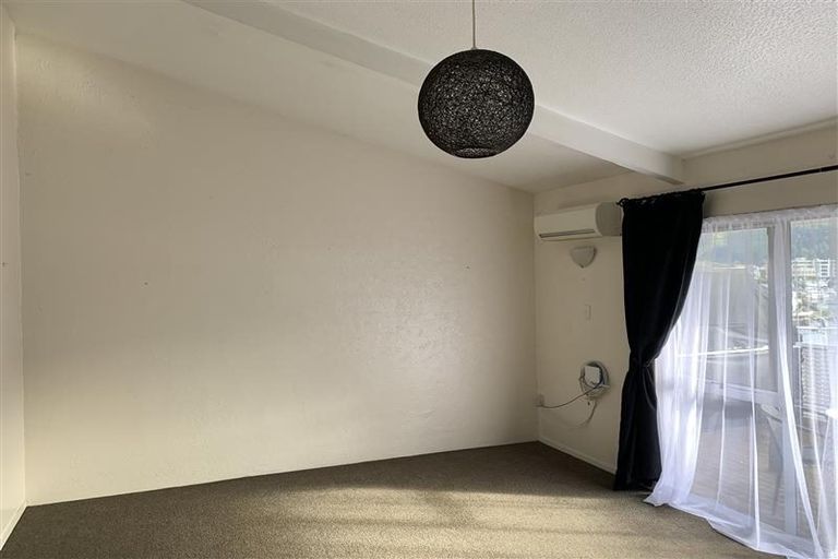 Photo of property in 4r Rutland Street, Picton, 7220